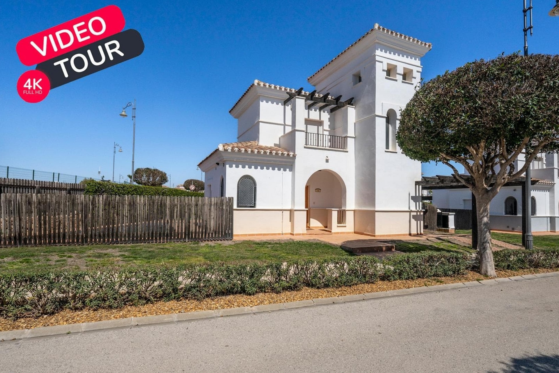 Herverkoop - Villa -
La Torre Golf Resort