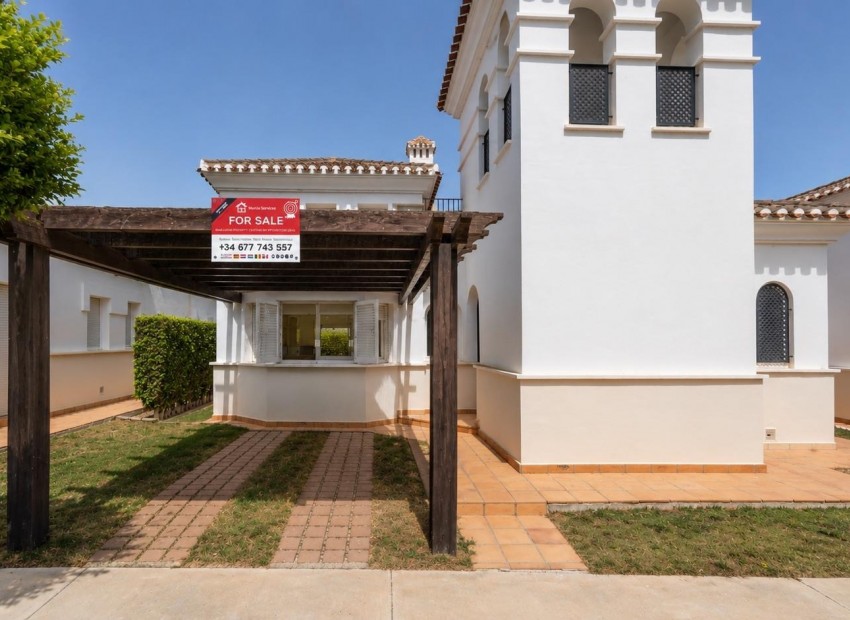 Herverkoop - Villa -
La Torre Golf Resort