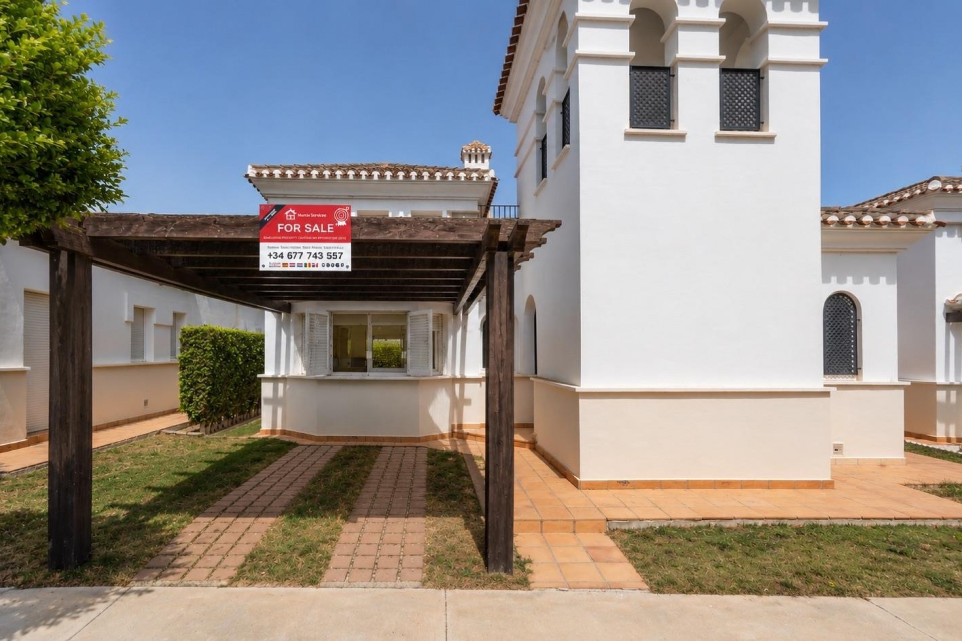 Herverkoop - Villa -
La Torre Golf Resort