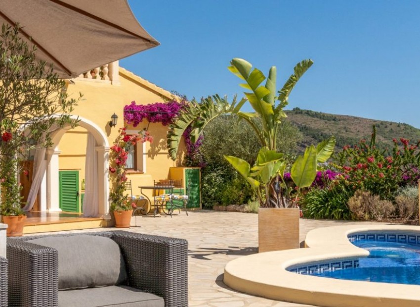 Herverkoop - Villa -
Lliber