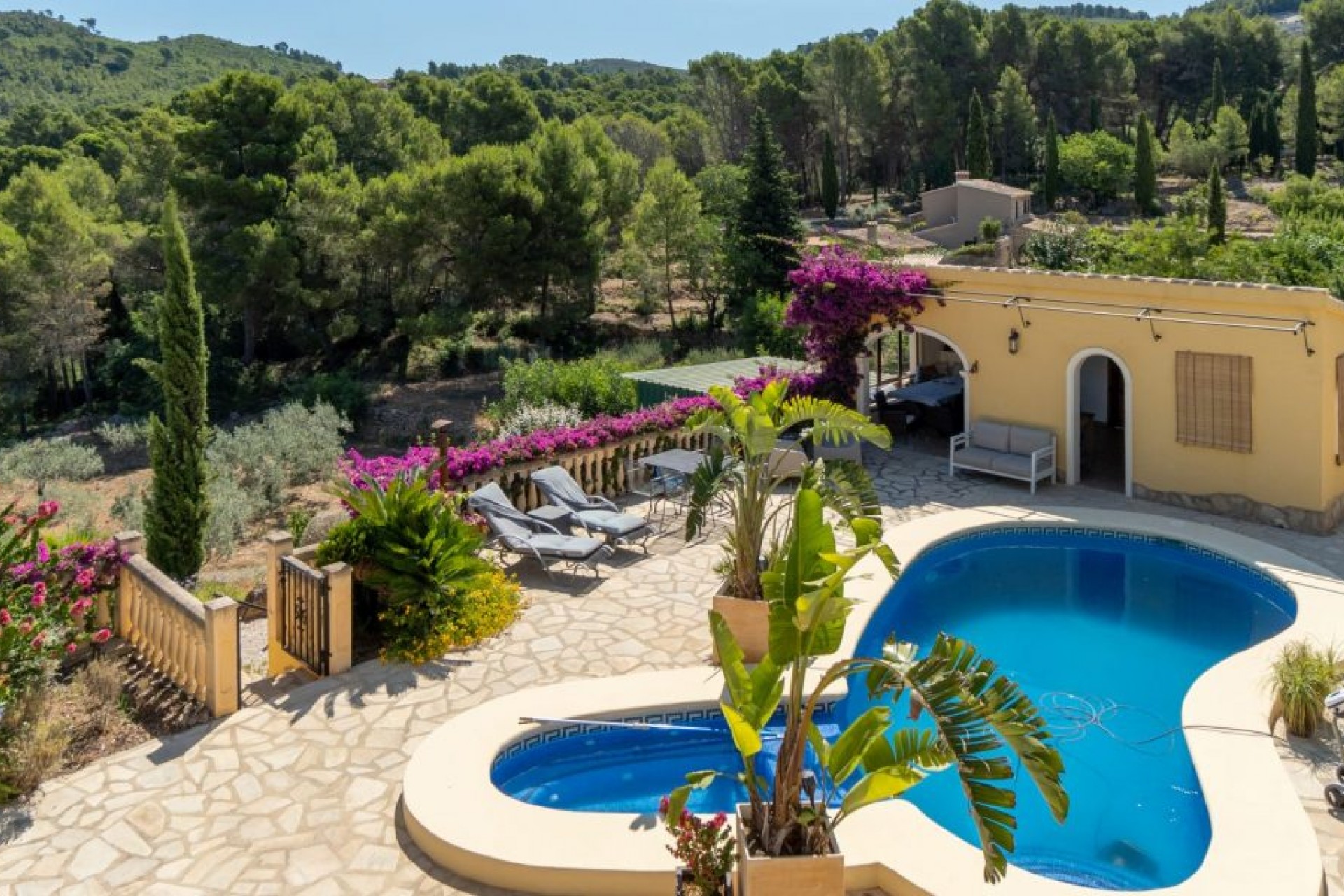 Herverkoop - Villa -
Lliber