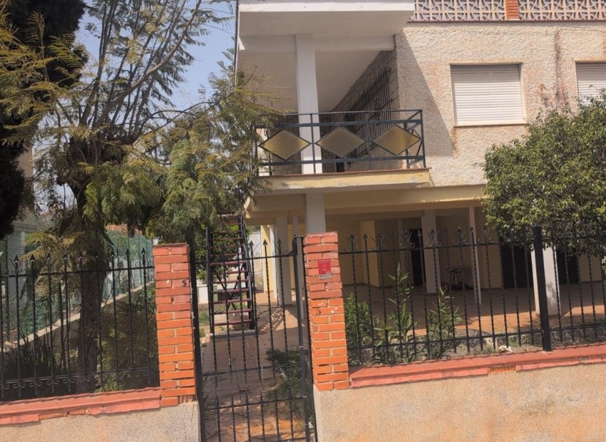 Herverkoop - Villa -
Los Alcazares