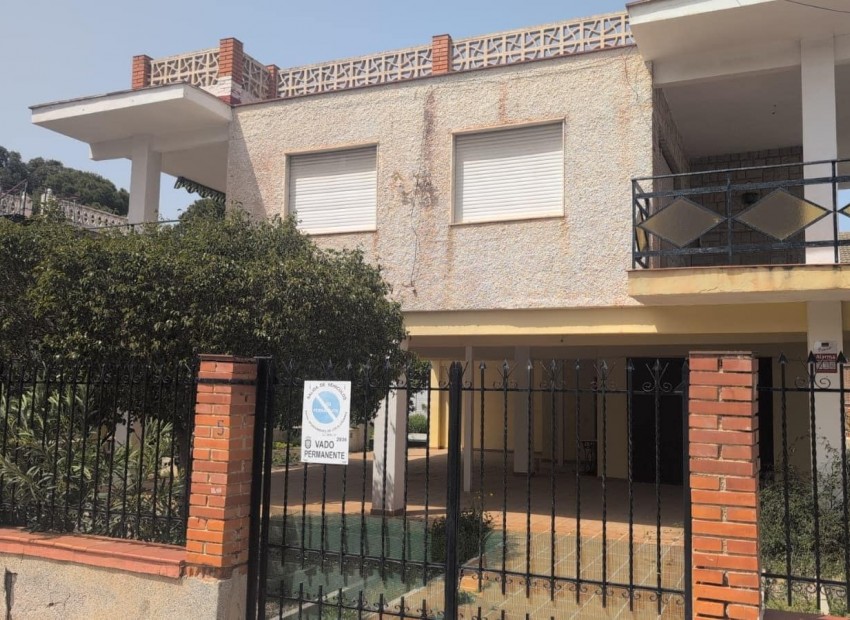 Herverkoop - Villa -
Los Alcazares