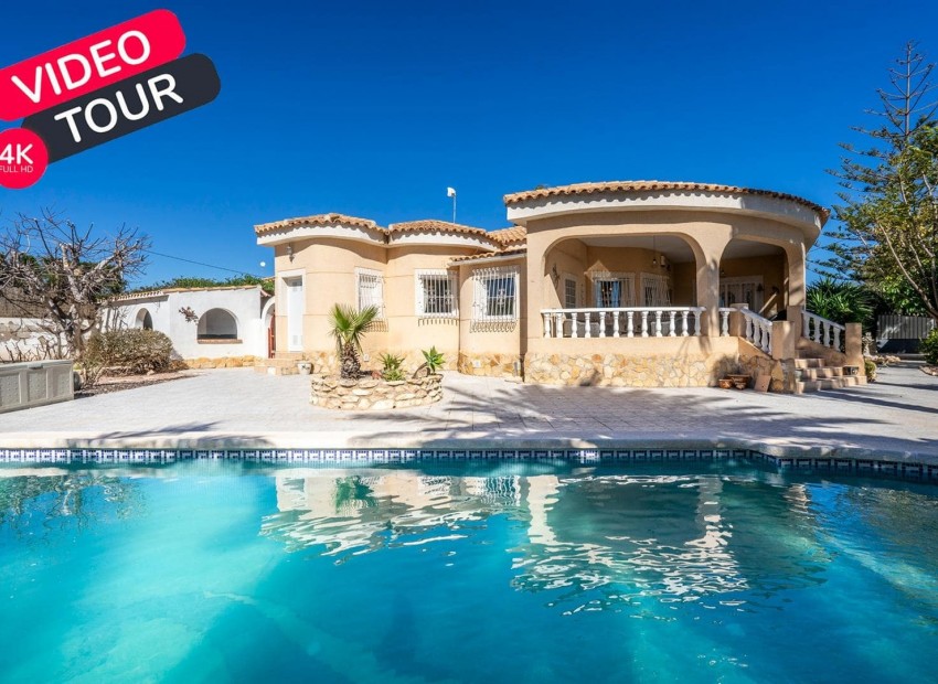 Herverkoop - Villa -
Los Molinos - Murcia