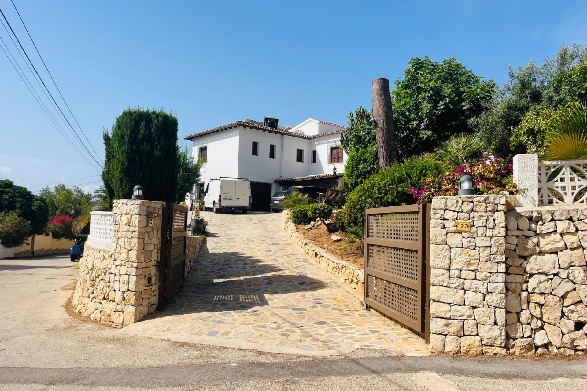 Herverkoop - Villa -
Moraira - Benimeit - Tabaira