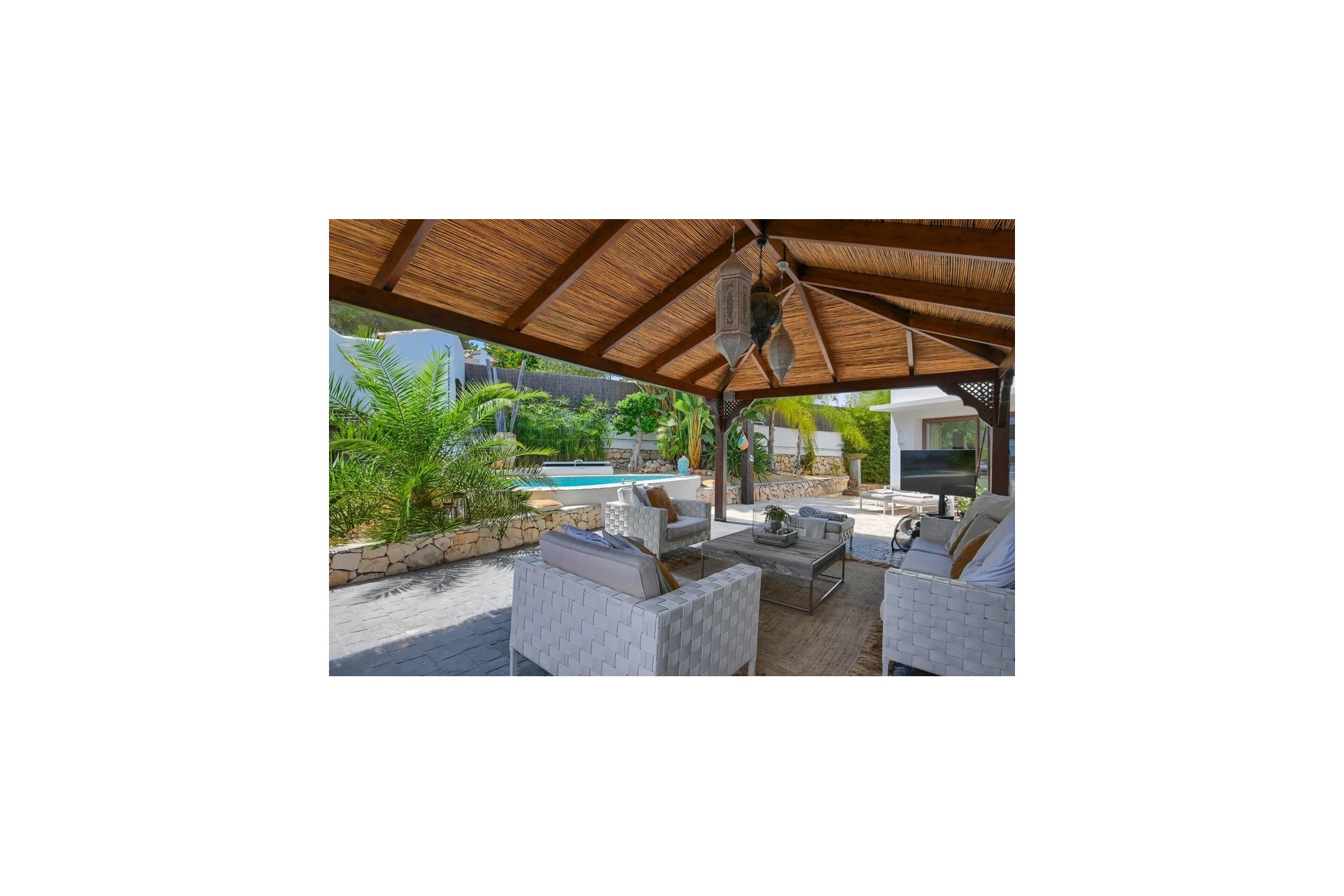 Herverkoop - Villa -
Moraira - Benimeit - Tabaira