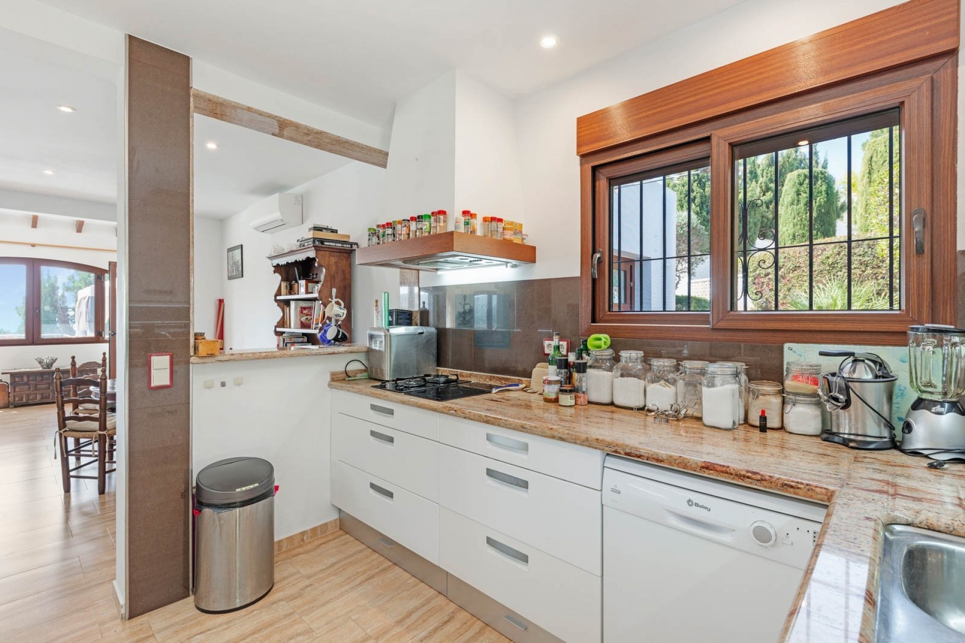 Herverkoop - Villa -
Moraira - Benimeit - Tabaira