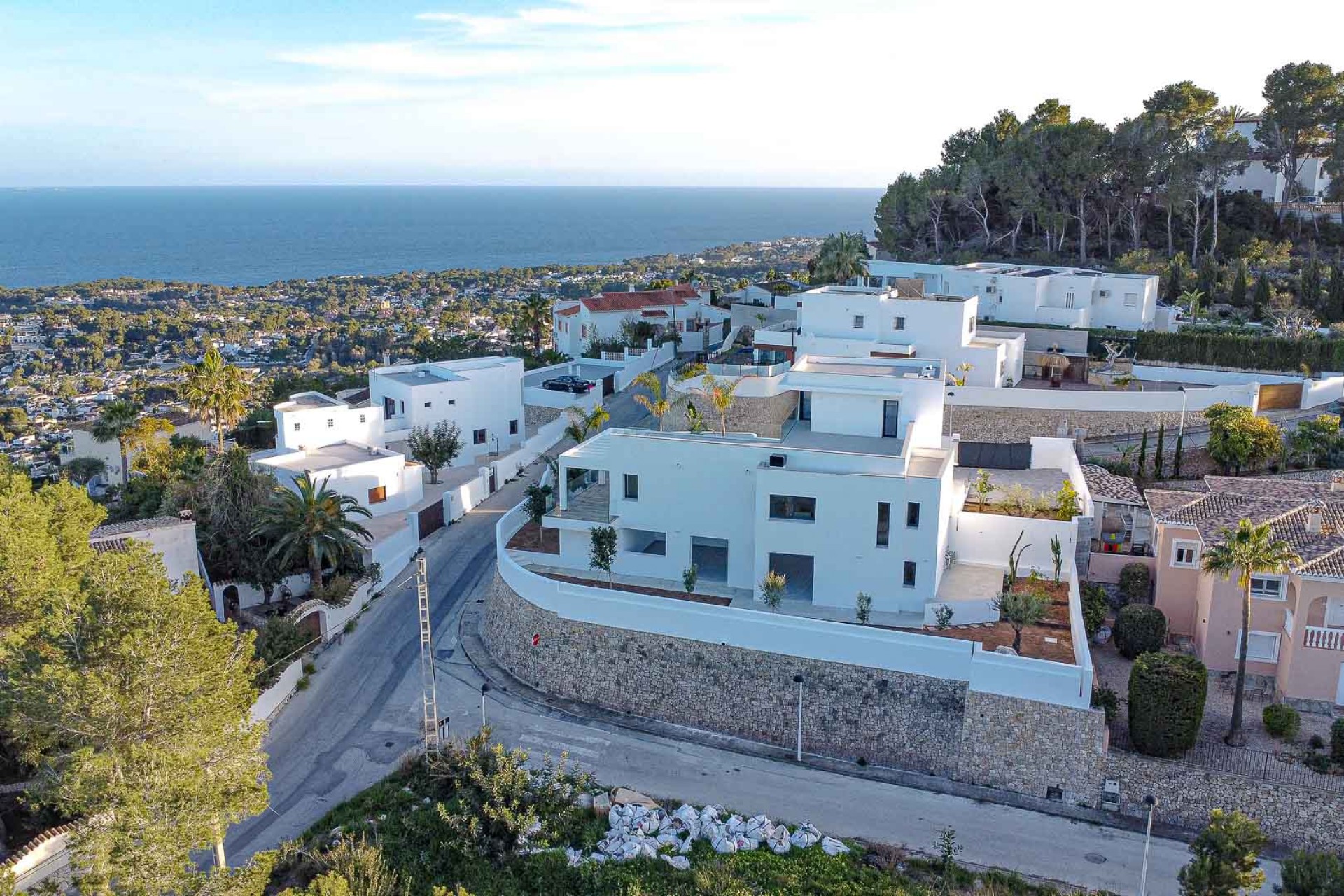 Herverkoop - Villa -
Moraira - Benimeit