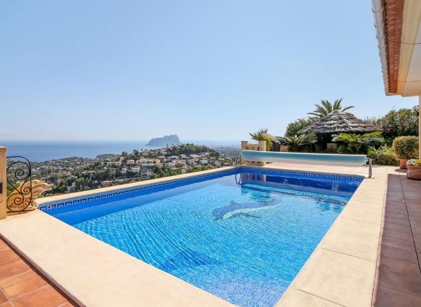 Herverkoop - Villa -
Moraira - Benimeit