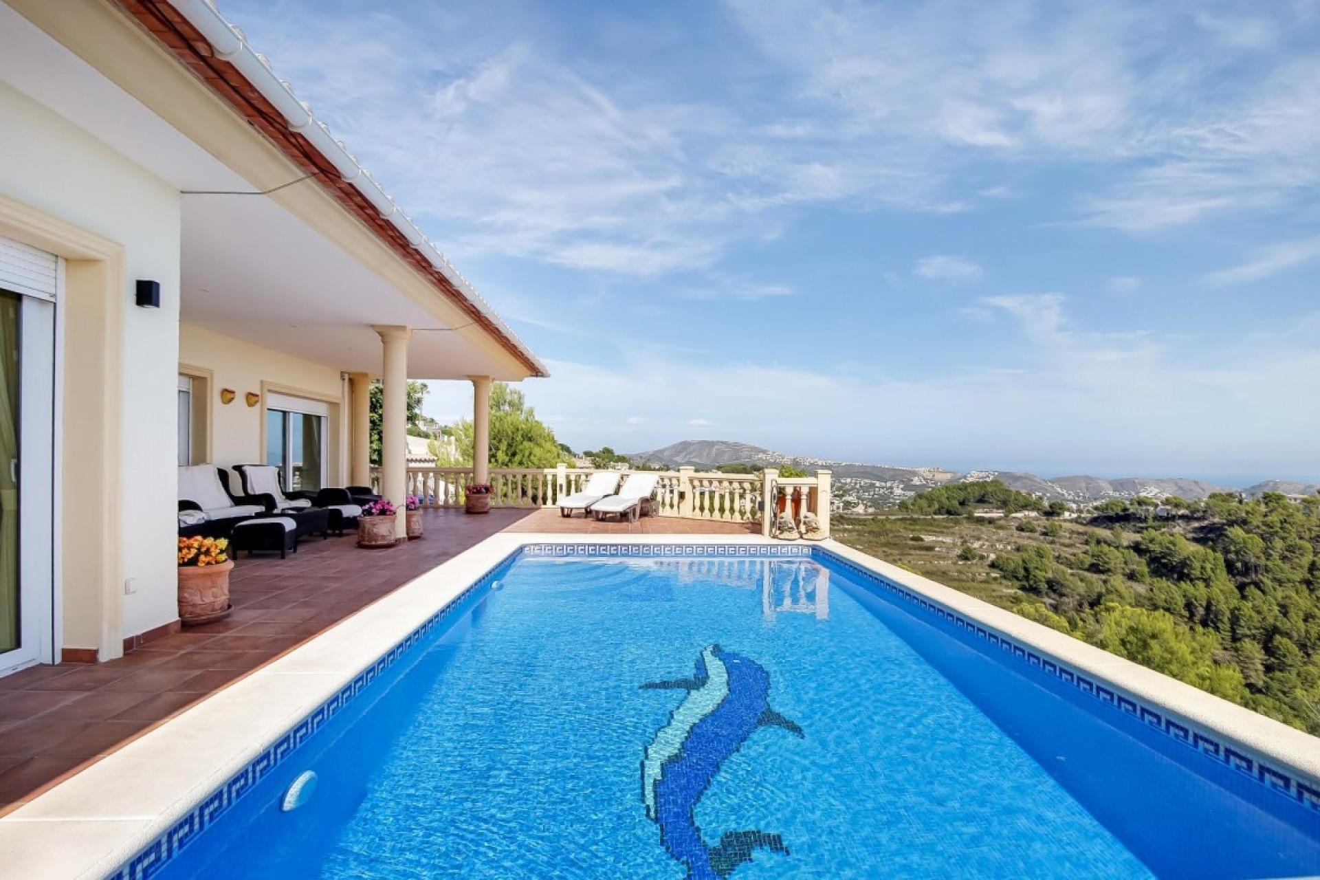 Herverkoop - Villa -
Moraira - Benimeit