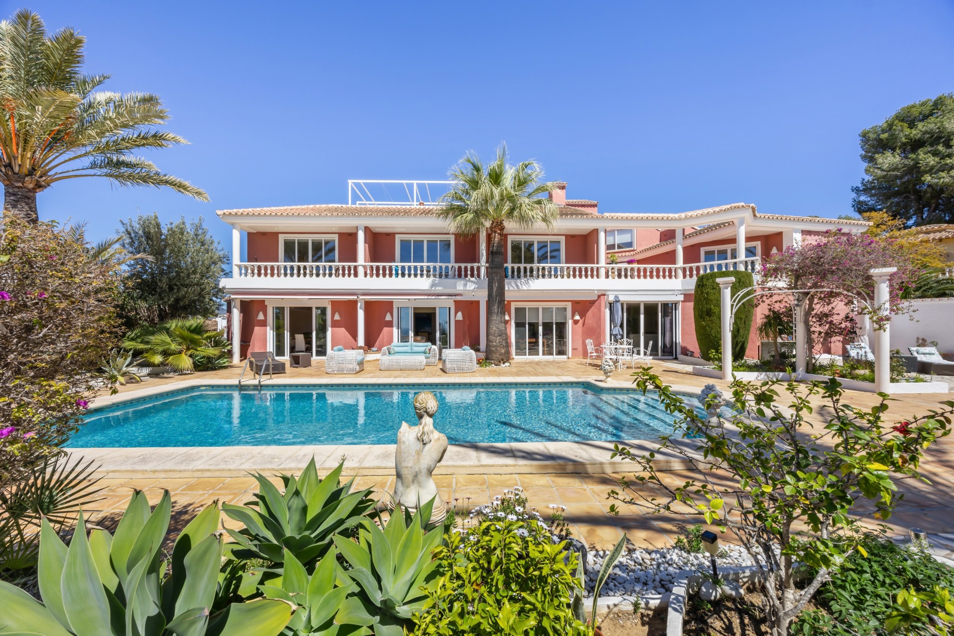Herverkoop - Villa -
Moraira - El Portet - Pla de Mar