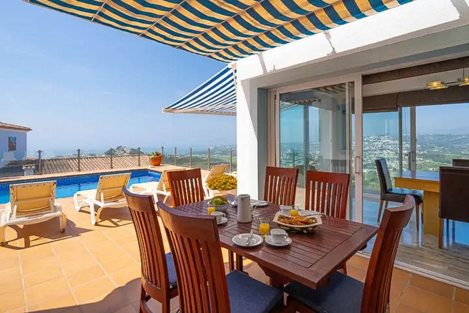 Herverkoop - Villa -
Moraira - Paichi