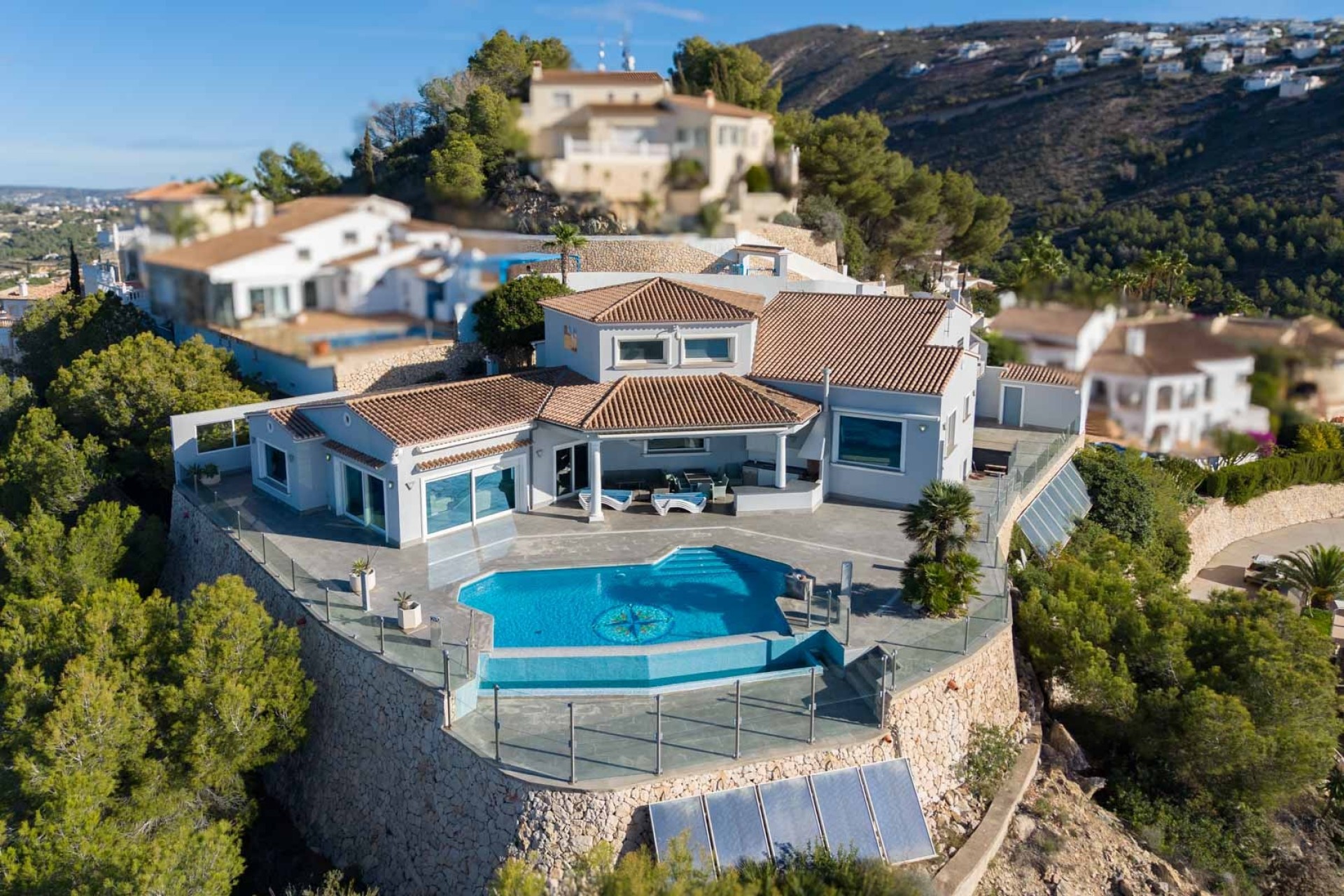 Herverkoop - Villa -
Moraira - Paichi