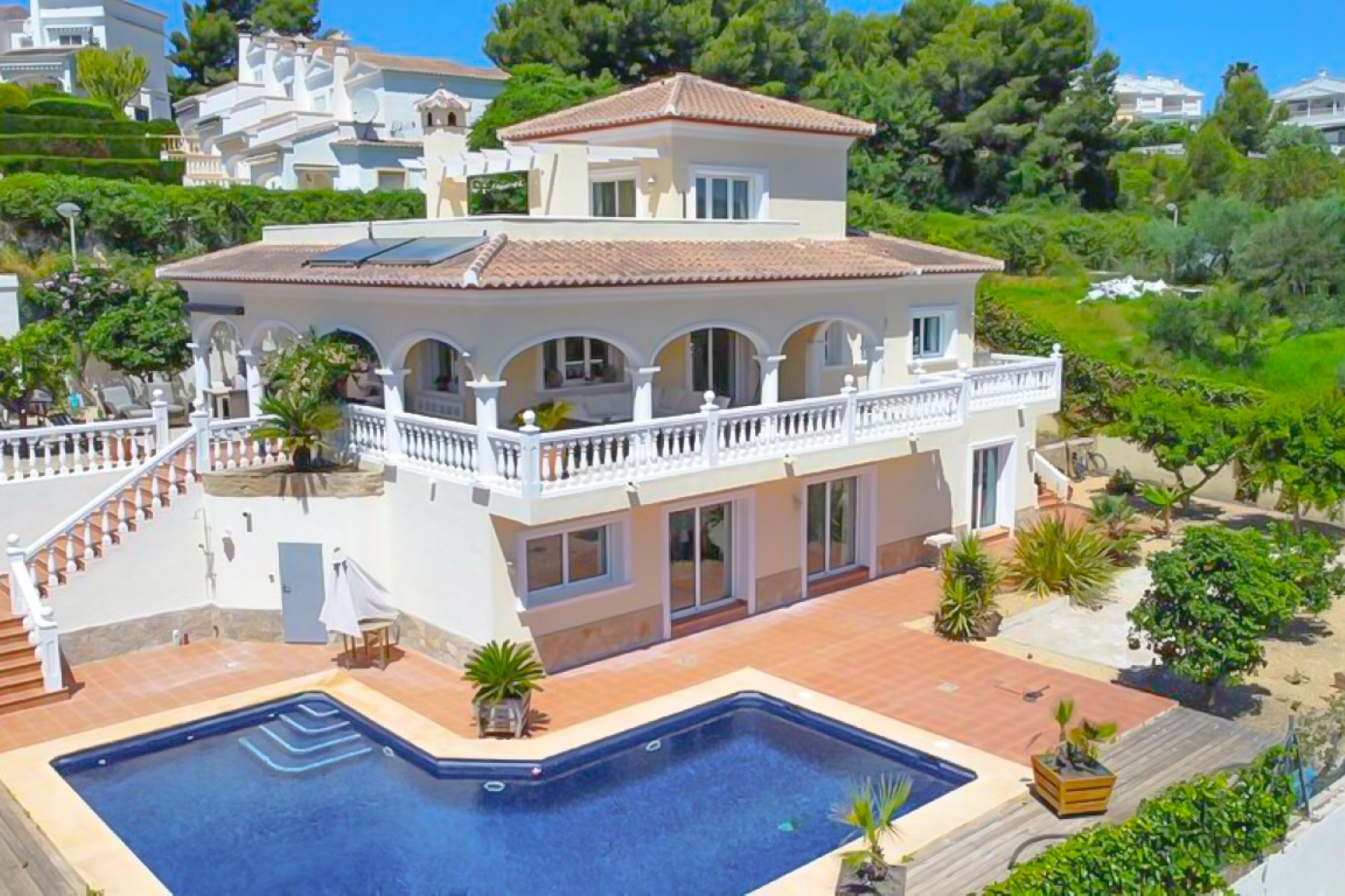 Herverkoop - Villa -
Moraira - Sabatera