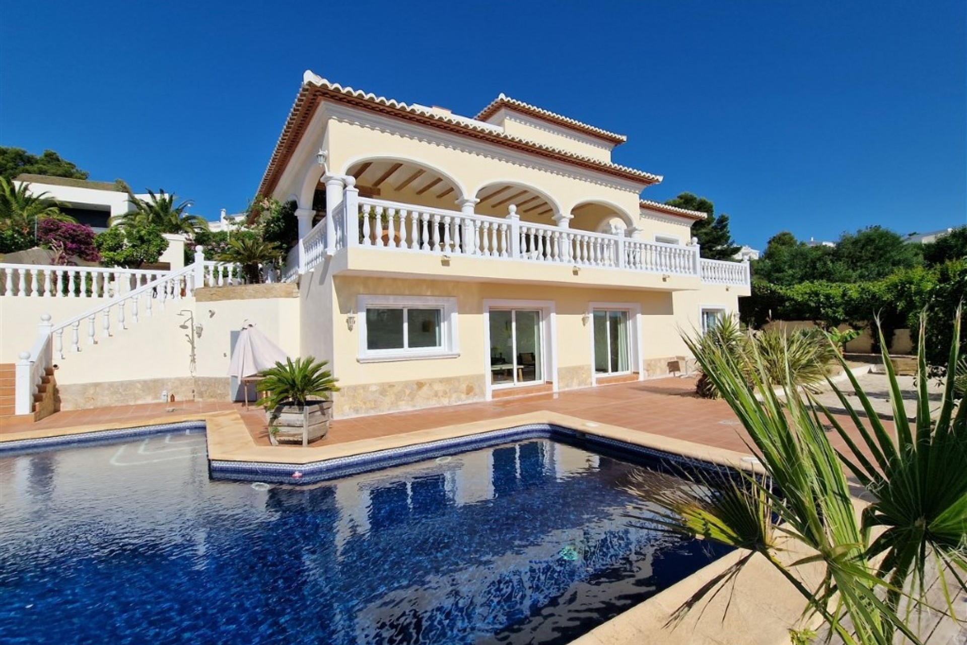 Herverkoop - Villa -
Moraira - Sabatera