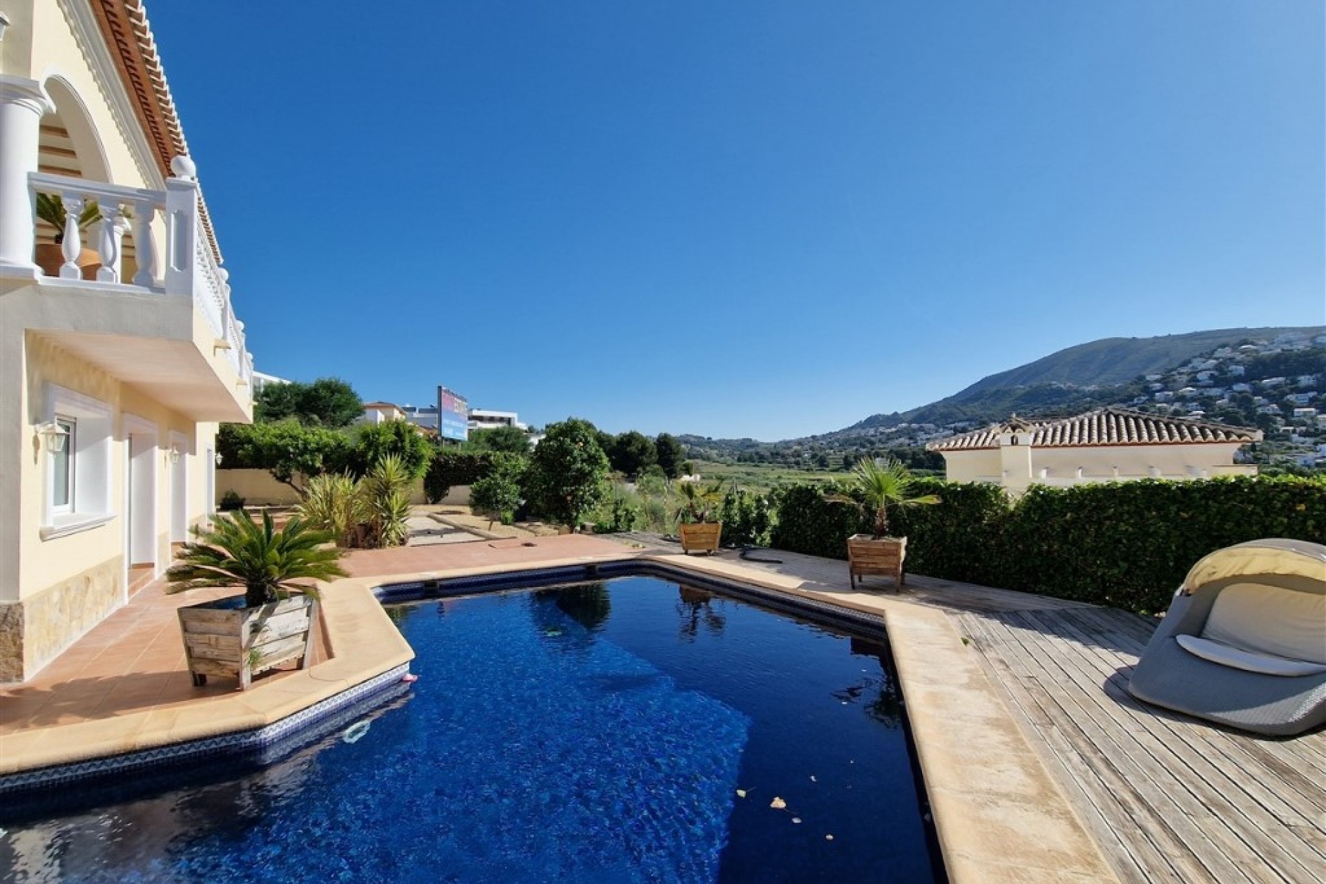 Herverkoop - Villa -
Moraira - Sabatera