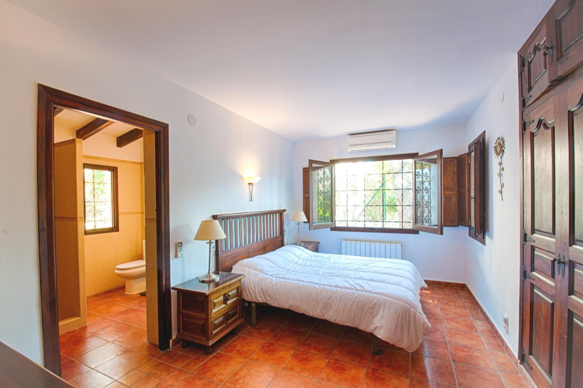 Herverkoop - Villa -
Moraira