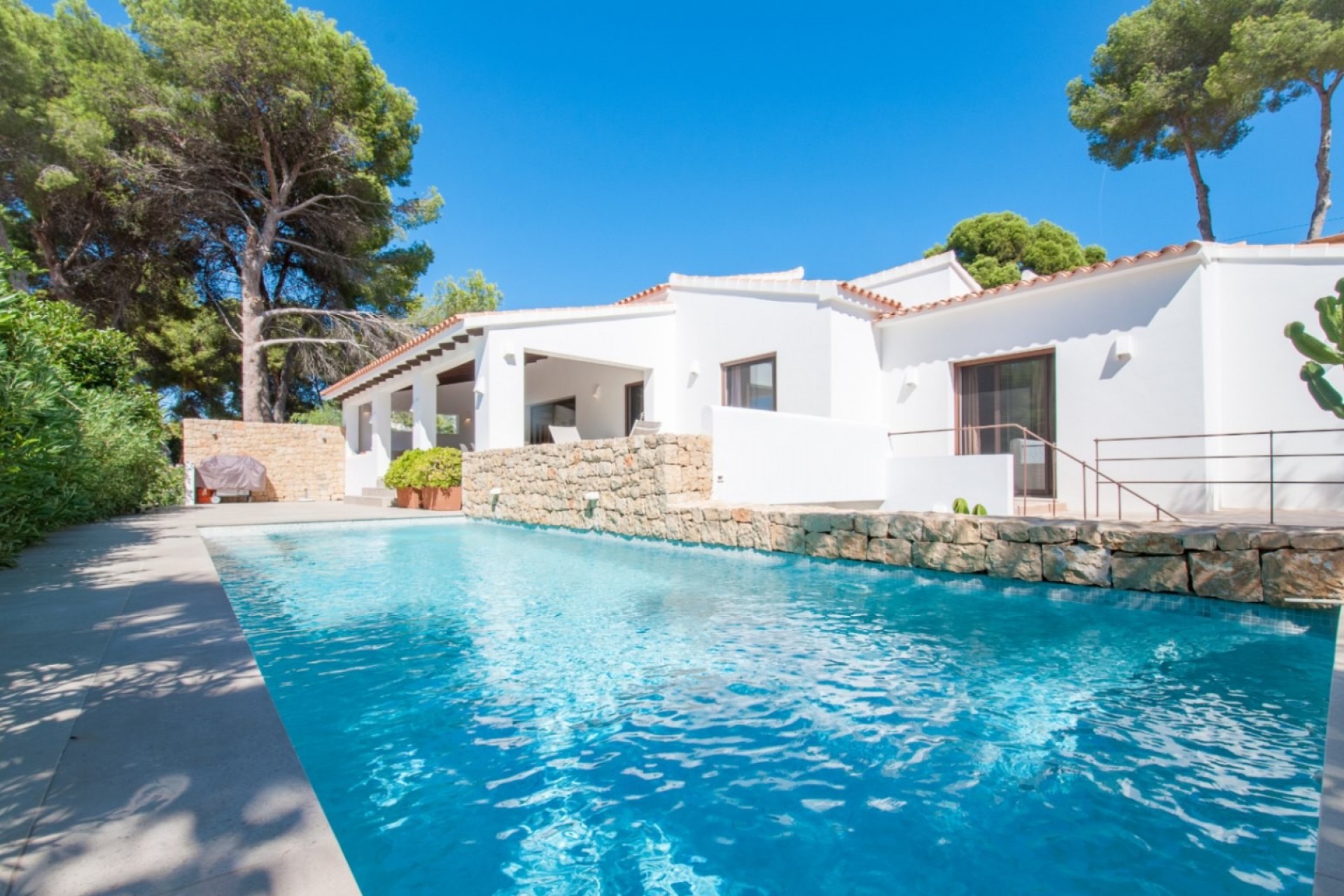 Herverkoop - Villa -
Moraira