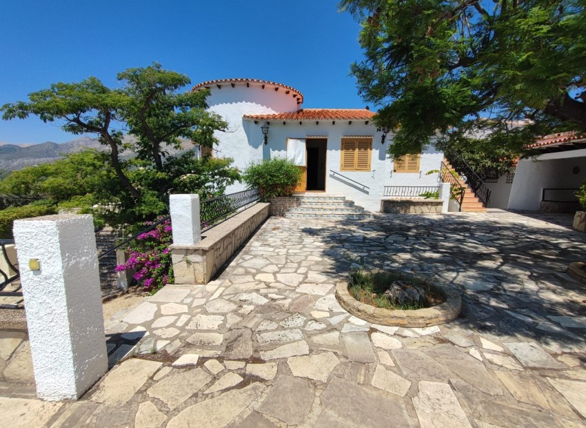 Herverkoop - Villa -
Orba