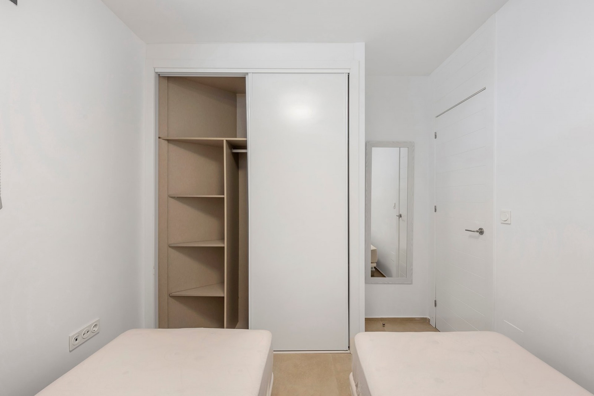 Herverkoop - Villa -
Orihuela Costa - Cabo roig - La Zenia