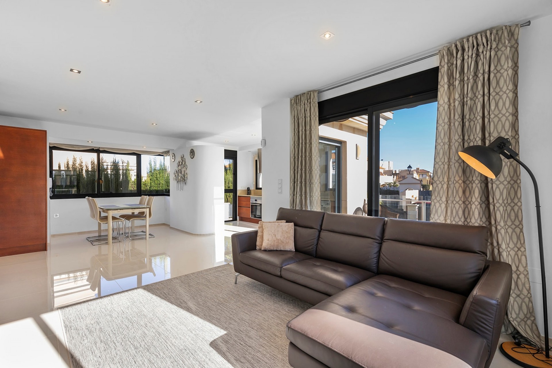 Herverkoop - Villa -
Orihuela Costa - La Zenia