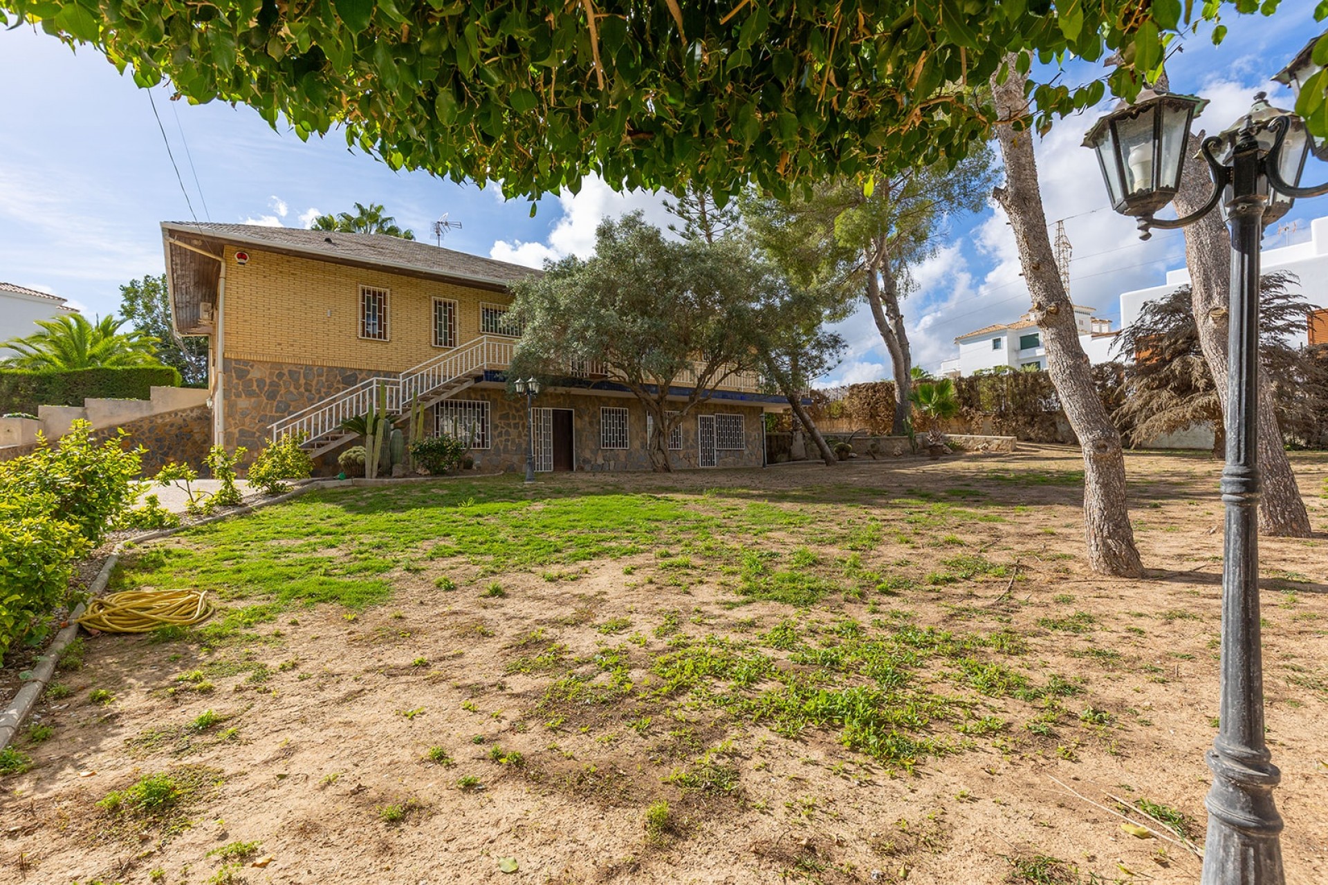 Herverkoop - Villa -
Orihuela Costa - Las Filipinas