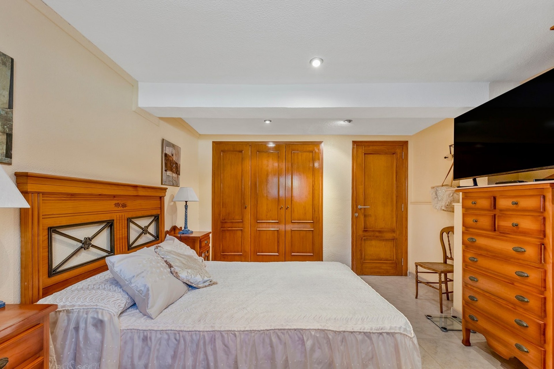 Herverkoop - Villa -
Orihuela Costa - Punta Prima