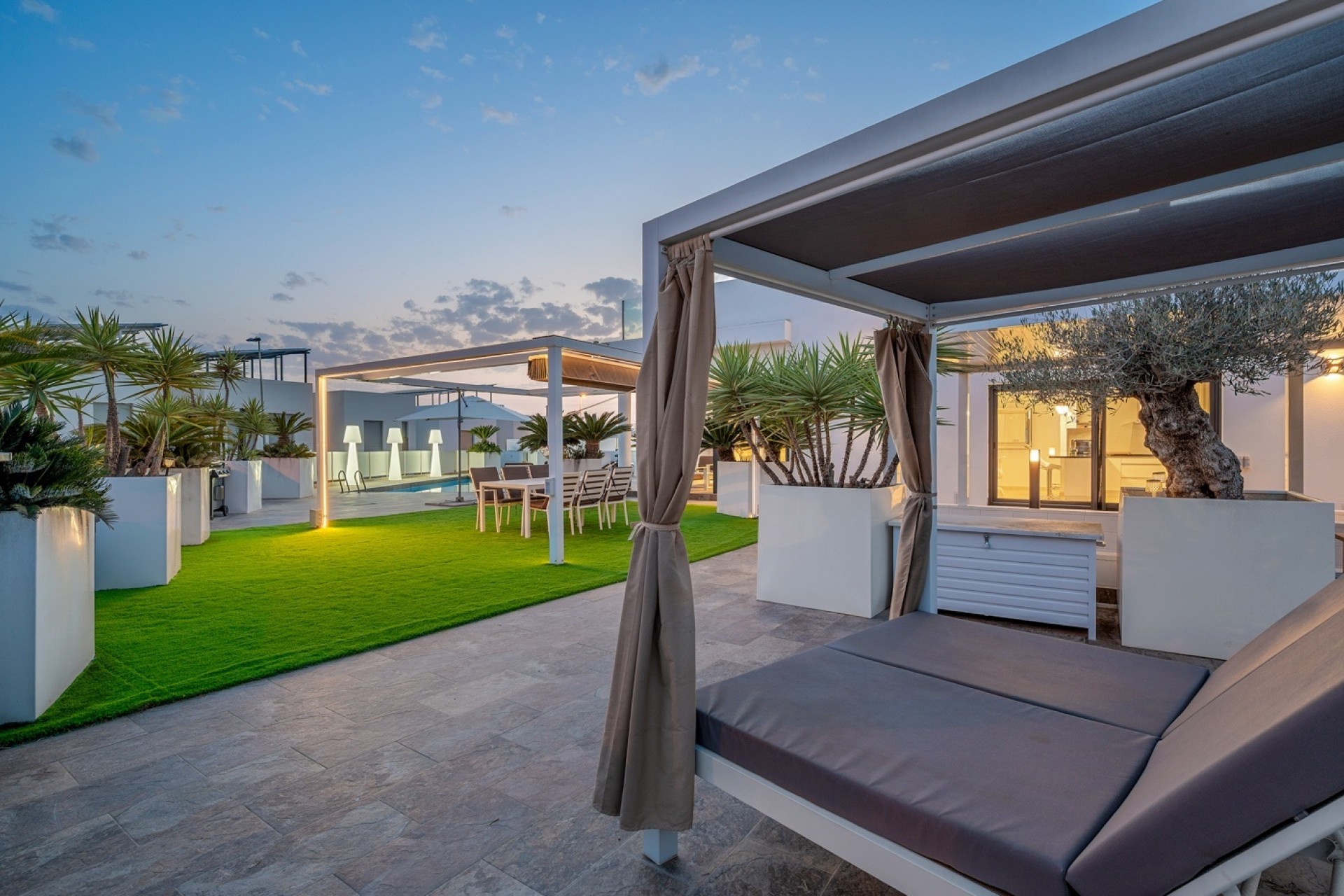 Herverkoop - Villa -
Orihuela Costa - Villamartín