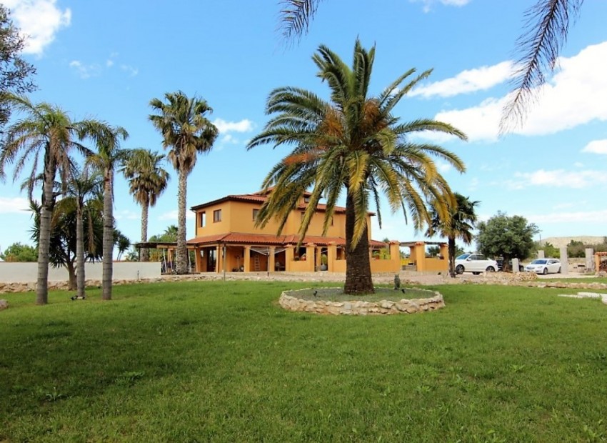 Herverkoop - Villa -
Pedreguer