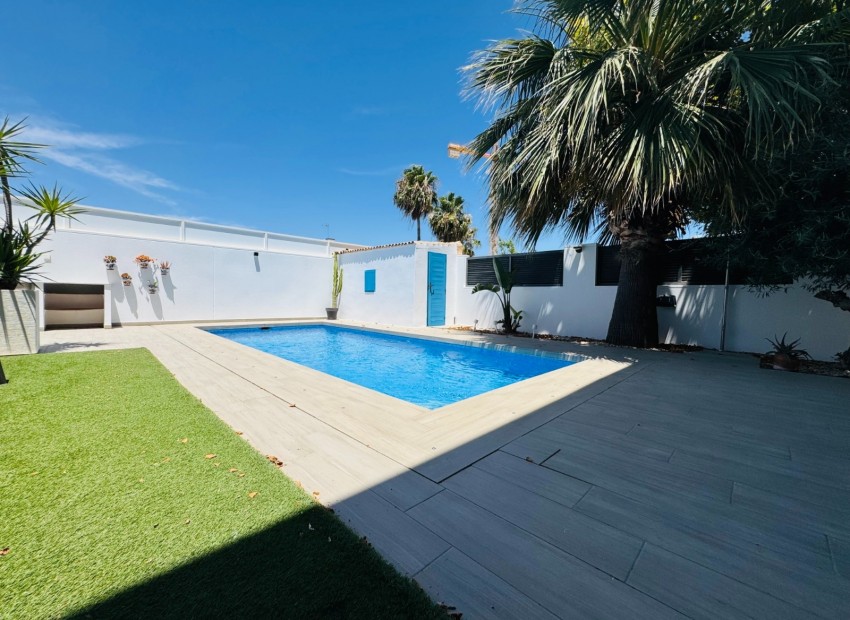Herverkoop - Villa -
SAN PEDRO DEL PINATAR - LO PAGÁN