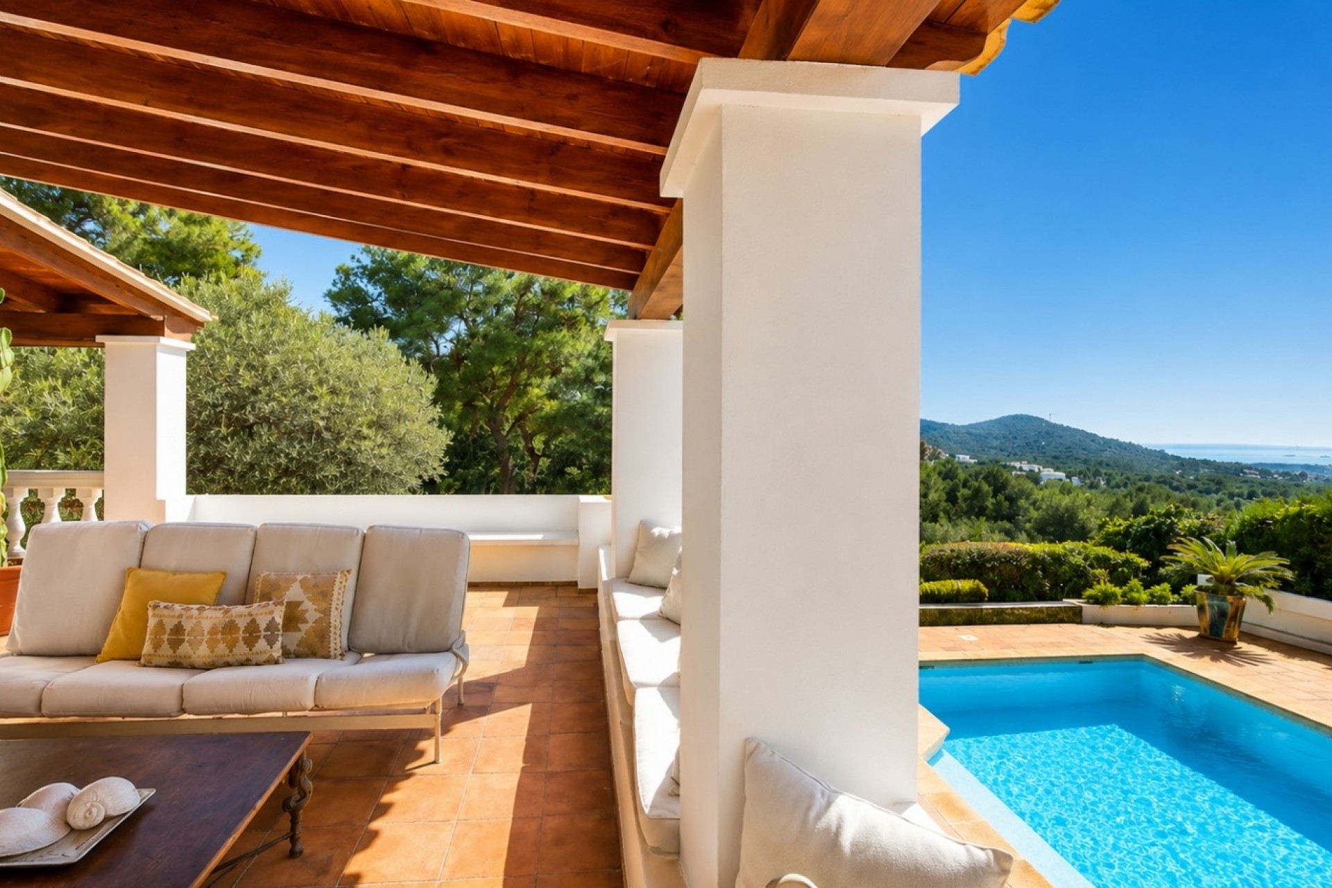 Herverkoop - Villa -
Santa Eulària des Riu - Can Furnet