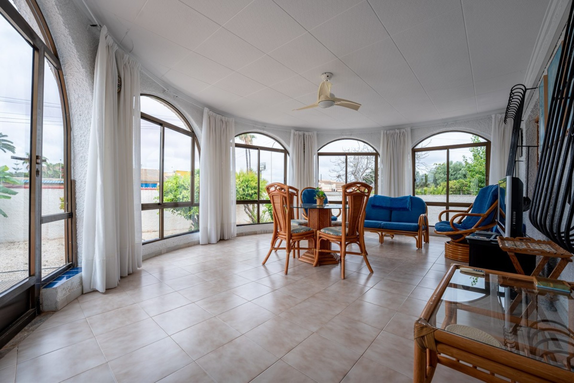 Herverkoop - Villa -
Torrevieja - La Siesta - El Salado -  Torreta