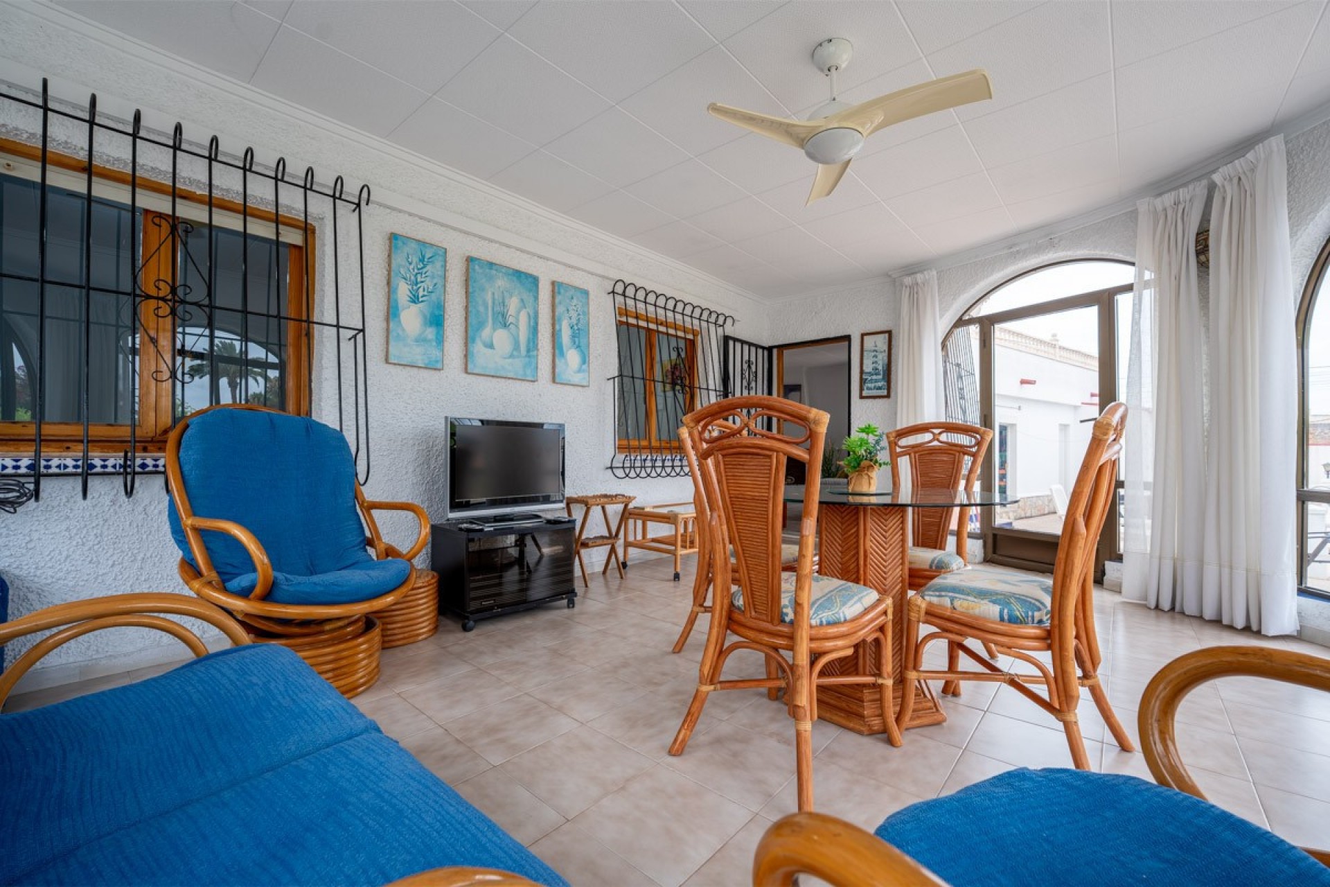 Herverkoop - Villa -
Torrevieja - La Siesta - El Salado -  Torreta