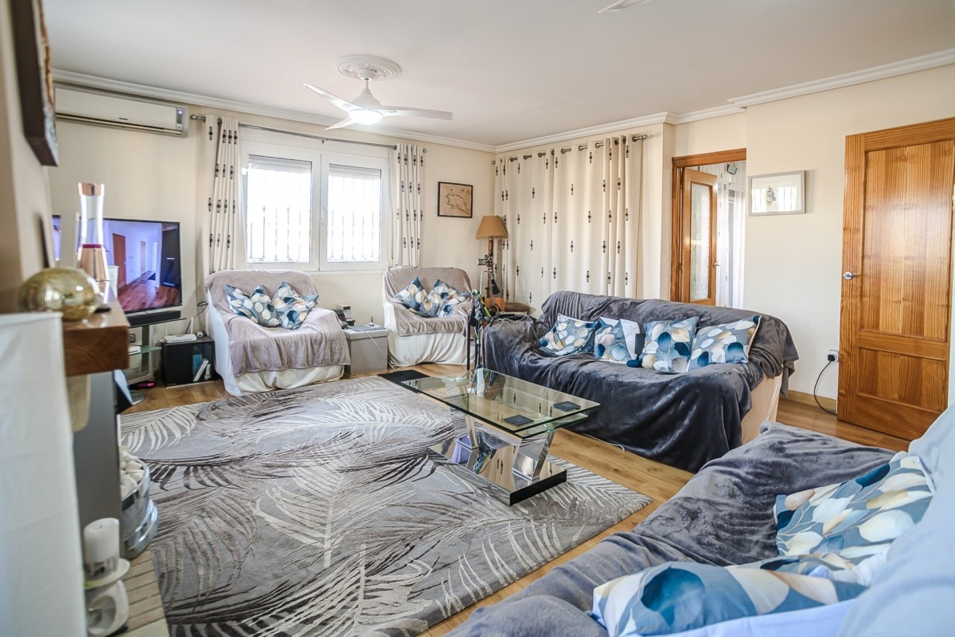 Herverkoop - Villa -
TORREVIEJA - LOS BALCONES - LOS ALTOS
