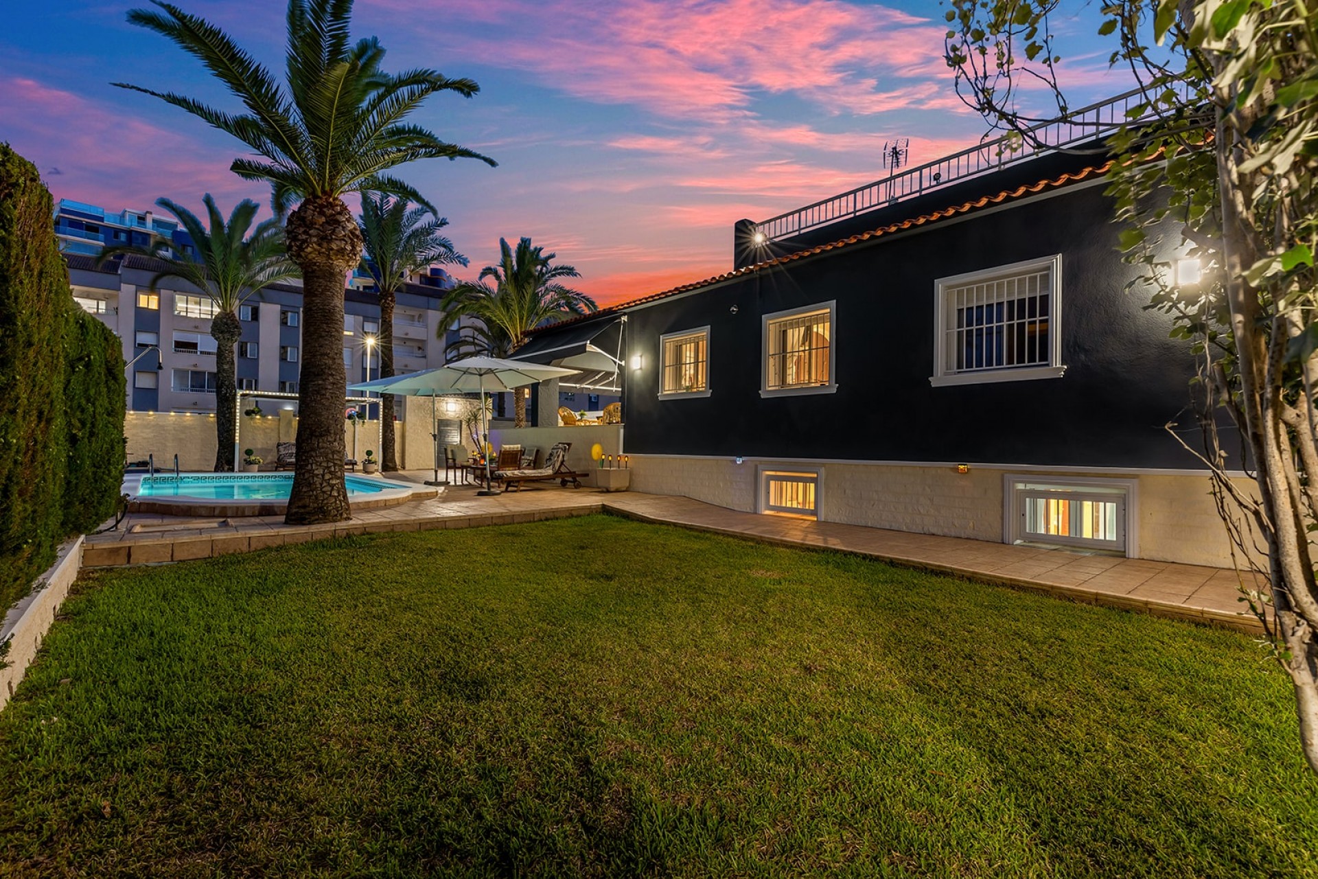 Herverkoop - Villa -
Torrevieja - Rocio del Mar
