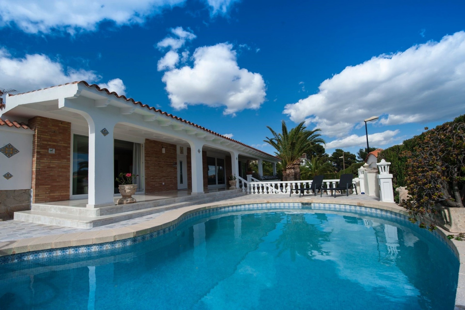 Lange Termijn Verhuur - Villa -
La Nucía
