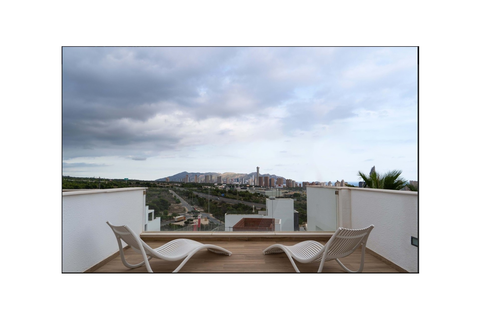 Langfristige Vermietung - Villa -
Finestrat