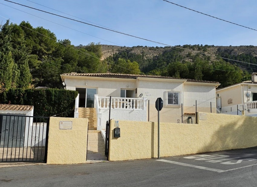 Long Term Rental - Villa -
Albir