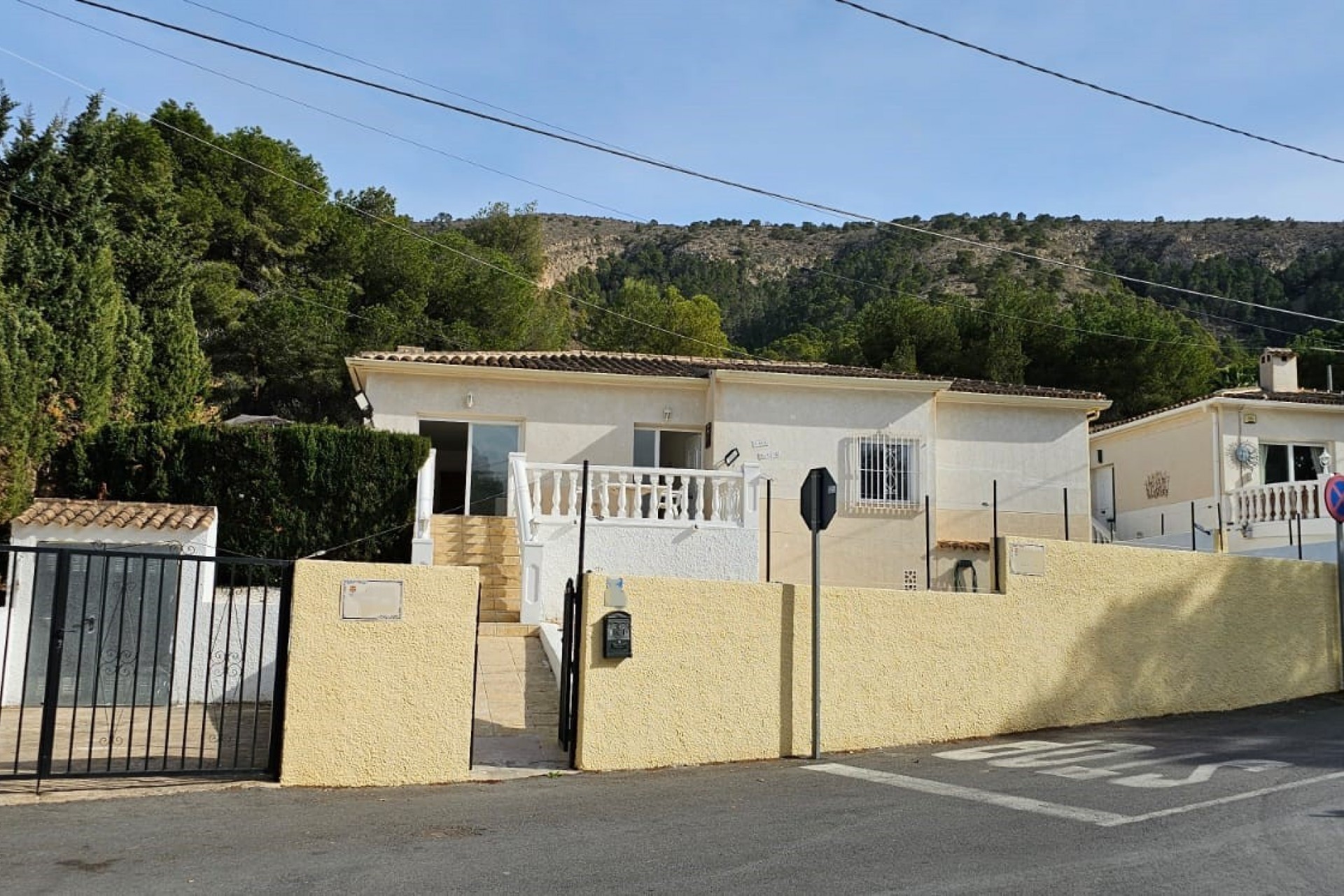 Long Term Rental - Villa -
Albir