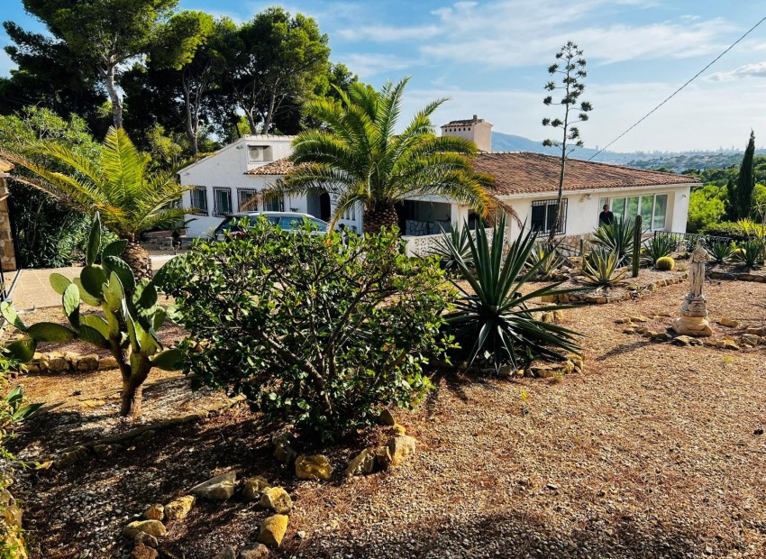 Long Term Rental - Villa -
Altea