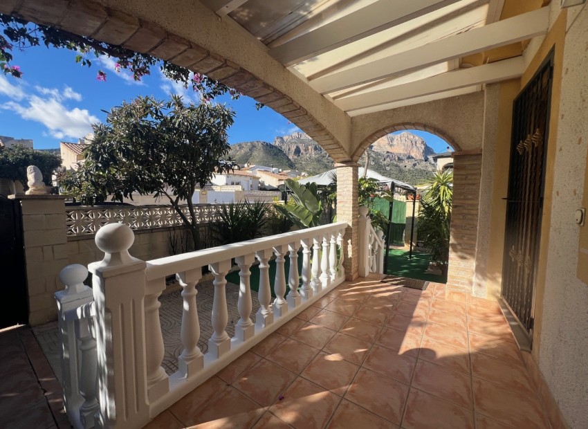 Long Term Rental - Villa -
Polop