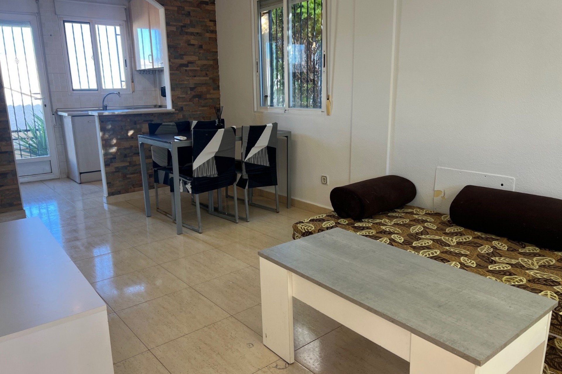 Long Term Rental - Villa -
Polop