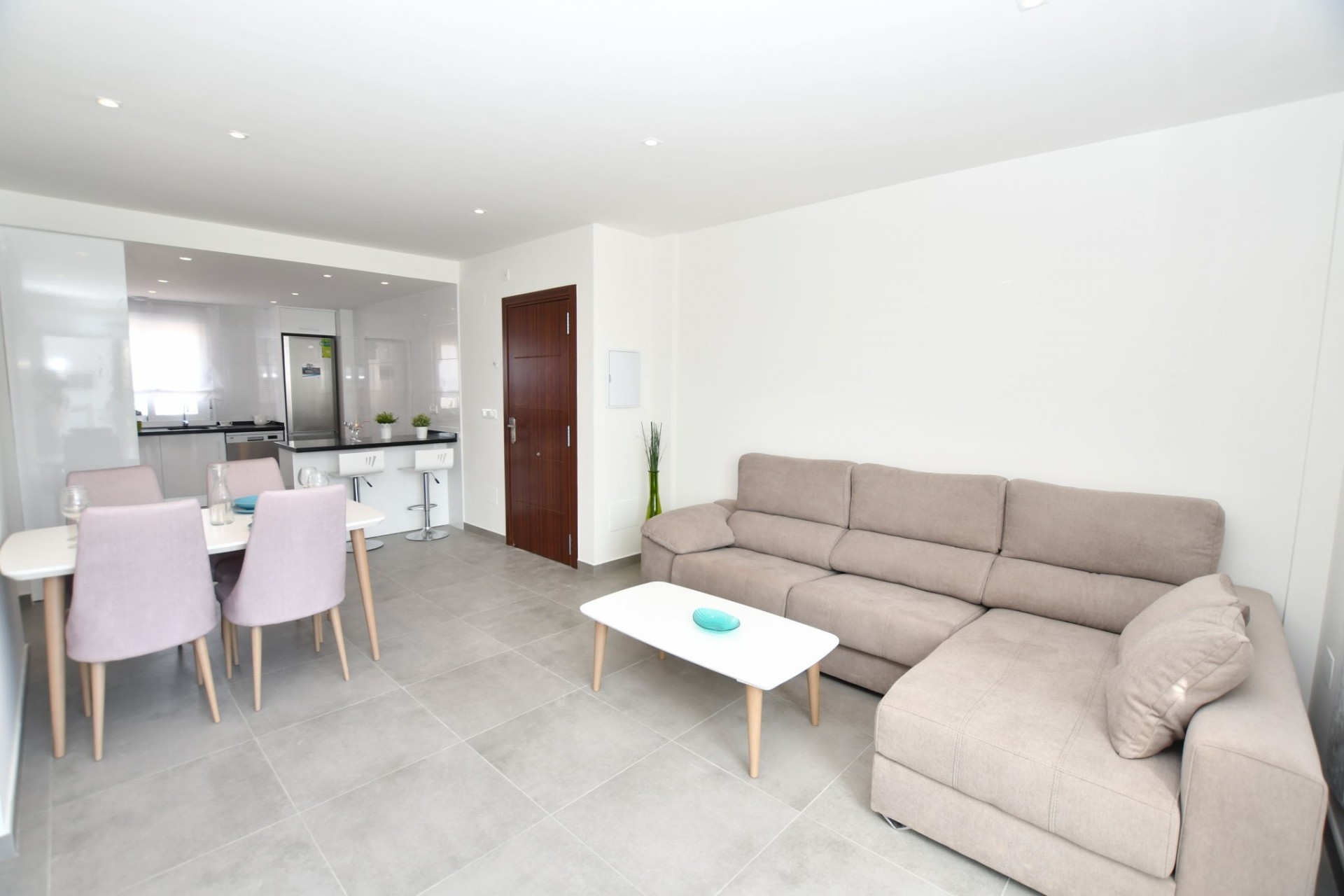 Neue Gebäude - Bungalow -
San Miguel de Salinas