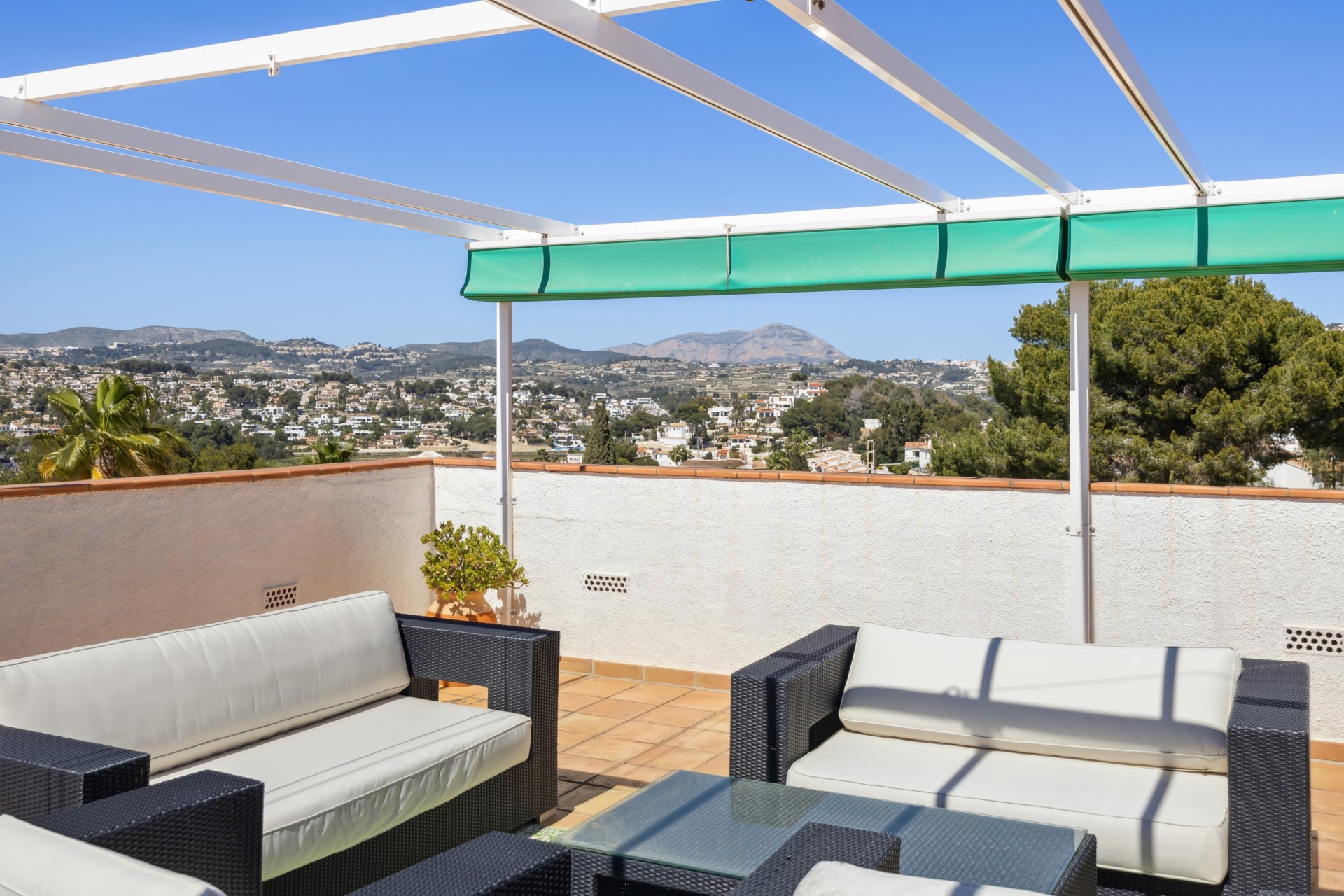 Neue Gebäude - Hotel -
Moraira - El Portet - Pla de Mar