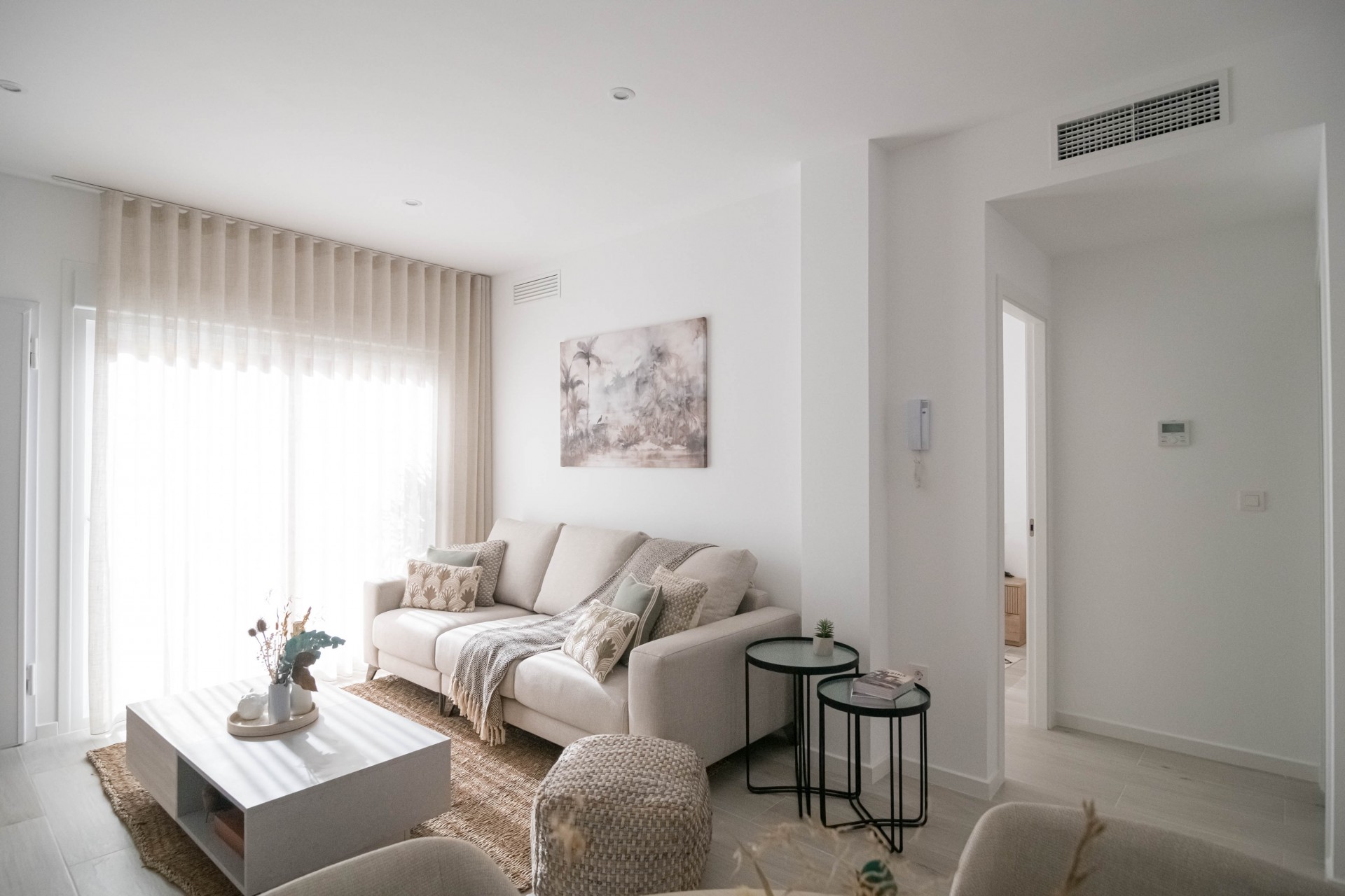 Neue Gebäude -  -
Jerónimo y Avileses