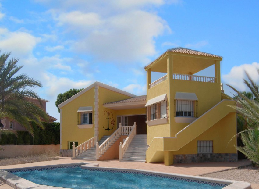 Neue Gebäude -  -
La Manga del Mar Menor