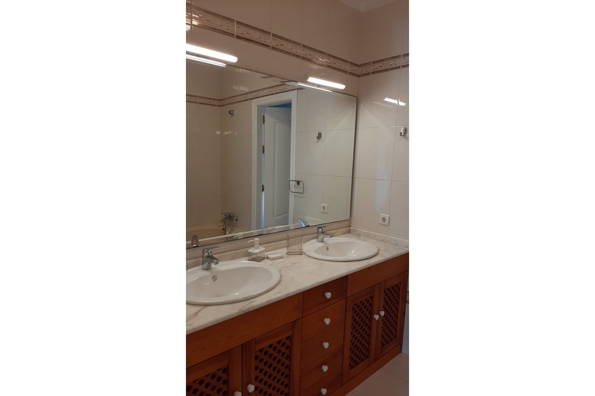 Neue Gebäude -  -
La Manga del Mar Menor