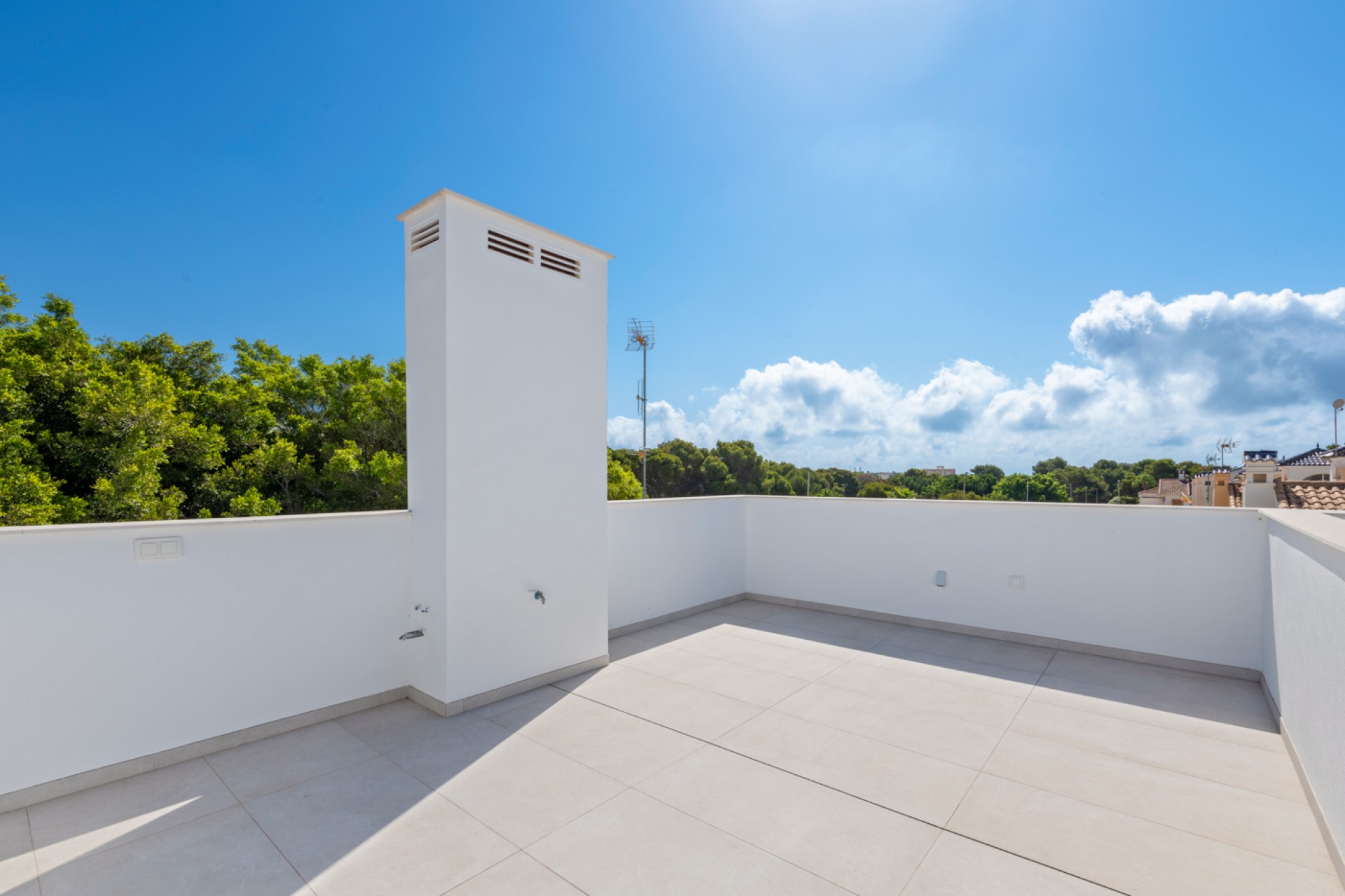 Neue Gebäude -  -
Pilar de la Horadada