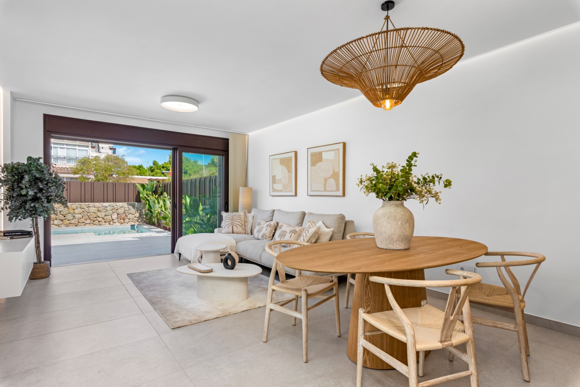 Neue Gebäude -  -
Pilar de la Horadada