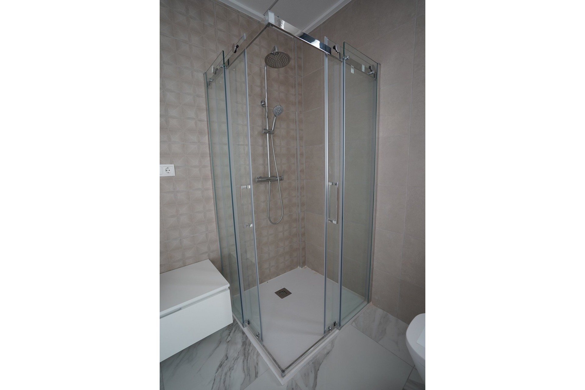 Neue Gebäude -  -
Polop